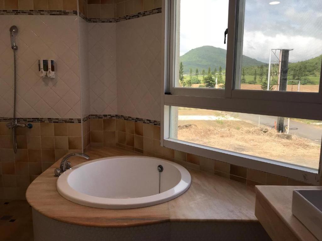 Island On The Sea Apartment Vườn quốc gia Khẩn Đinh Ngoại thất bức ảnh