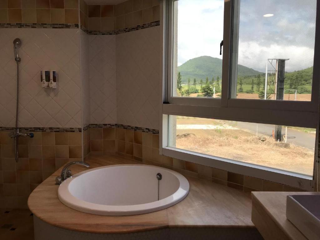 Island On The Sea Apartment Vườn quốc gia Khẩn Đinh Ngoại thất bức ảnh